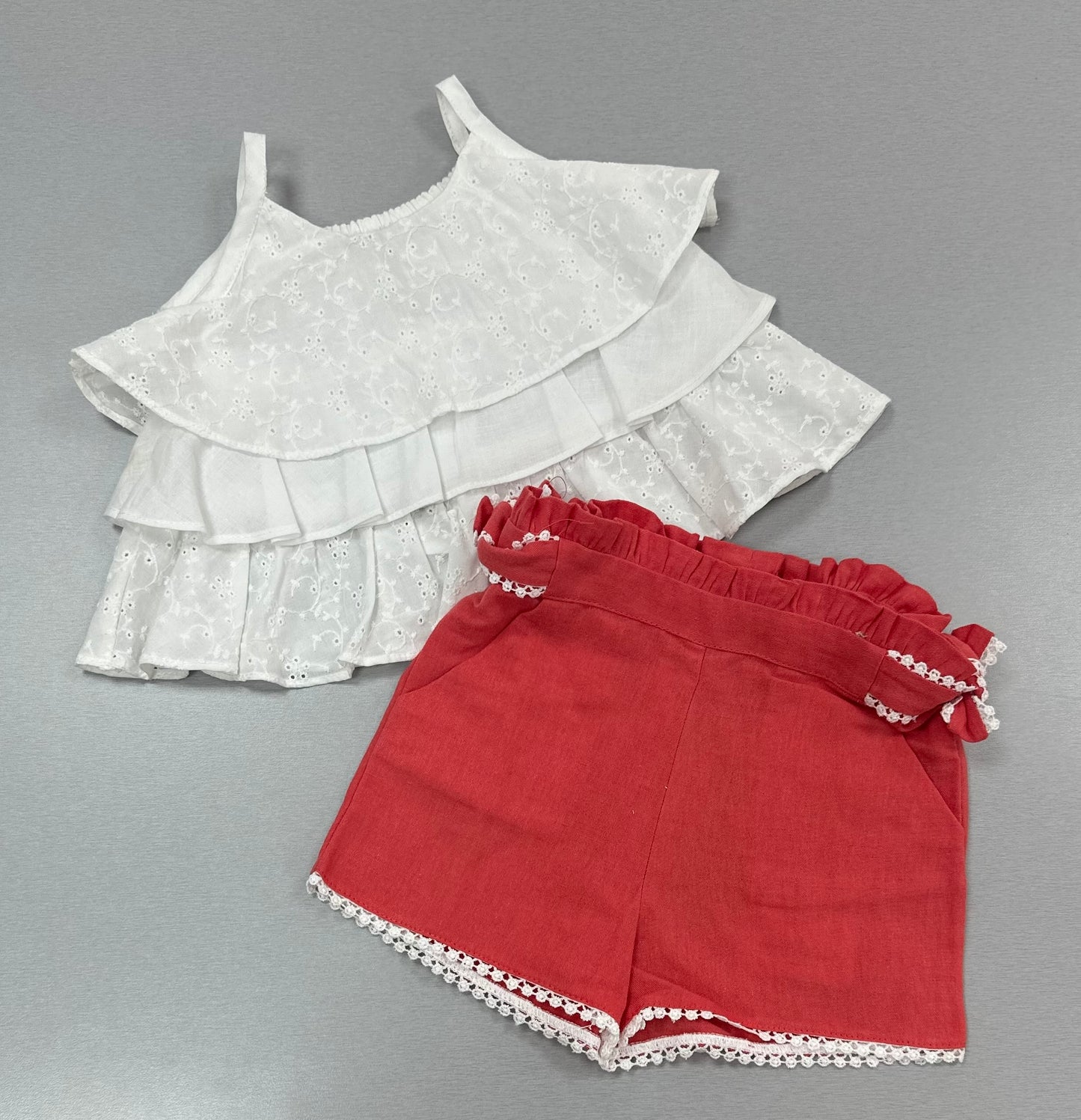 Eyelet layered top with shorts set DK315