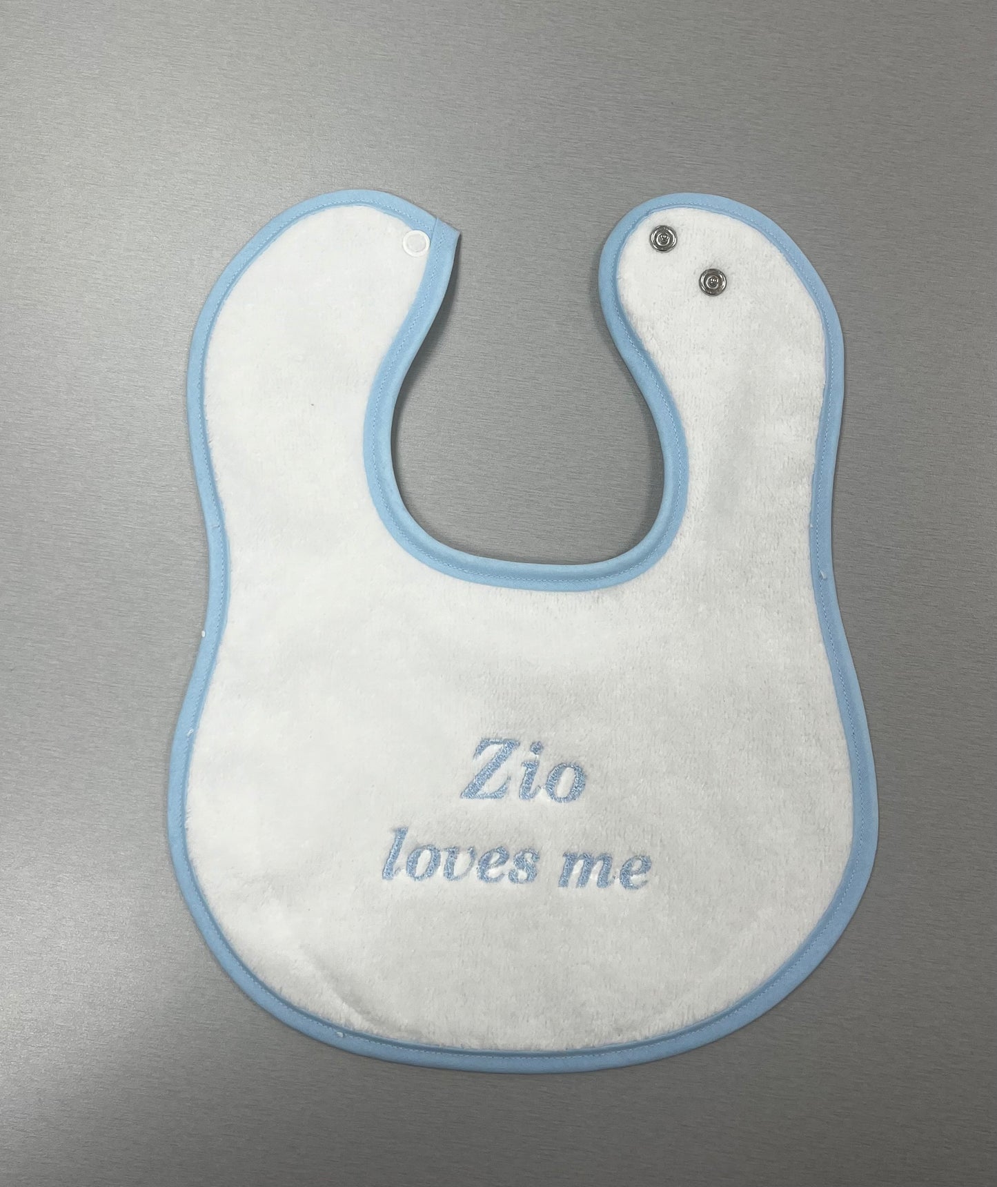 Zio loves me bib