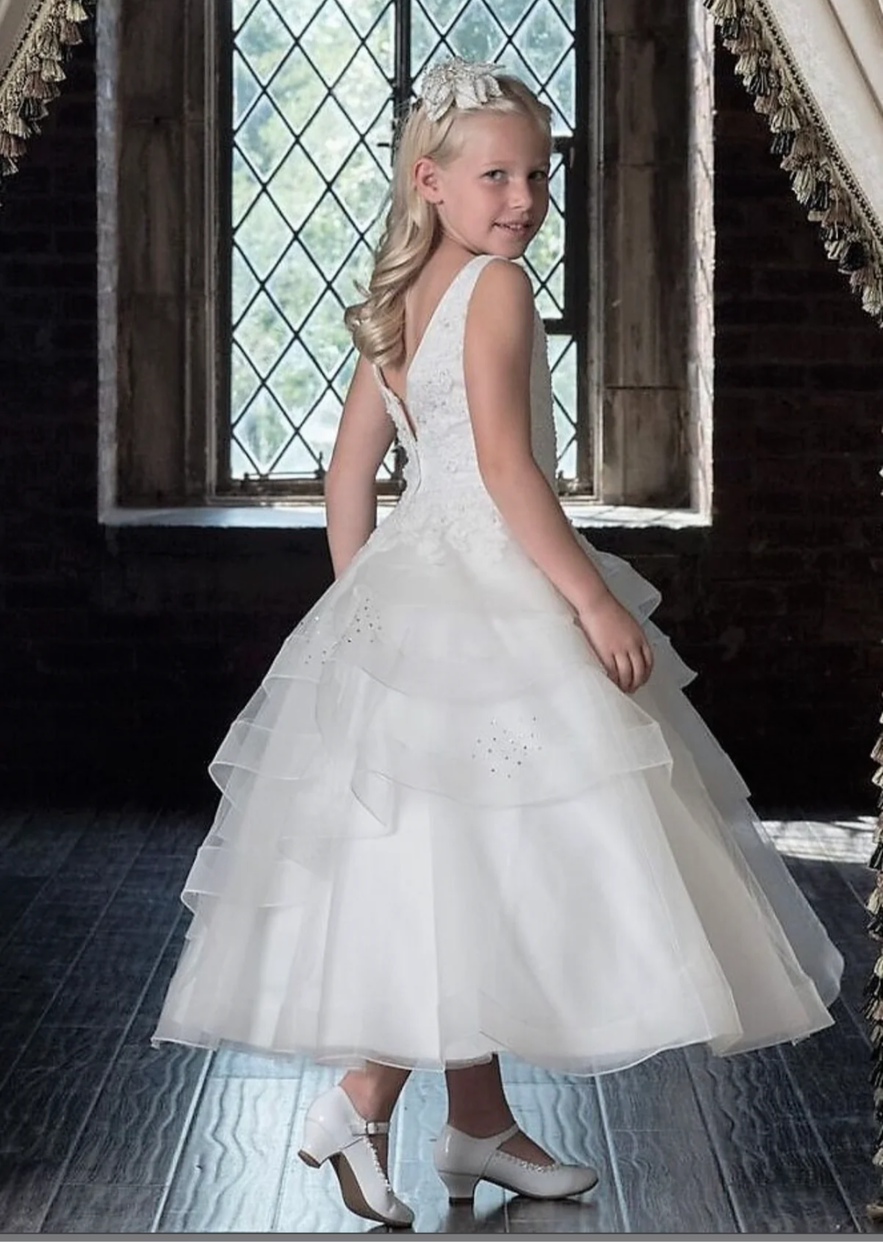 Back Girls communion Dress by Macis with lace and layers