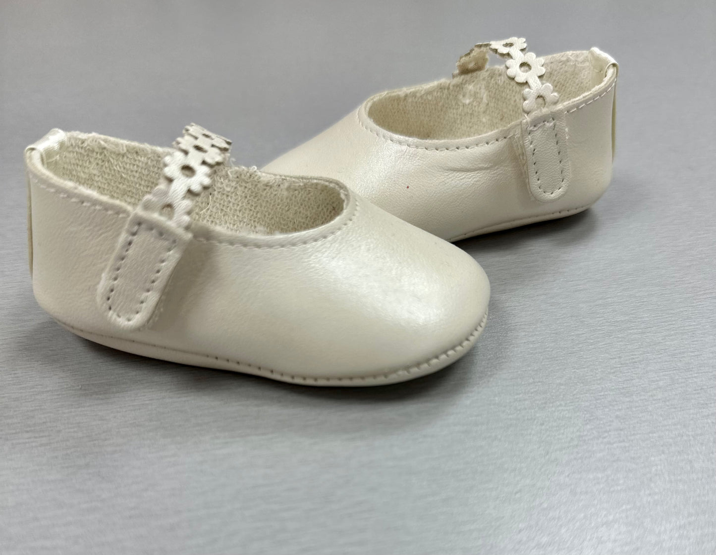 7762 leather baby shoes made in Europe