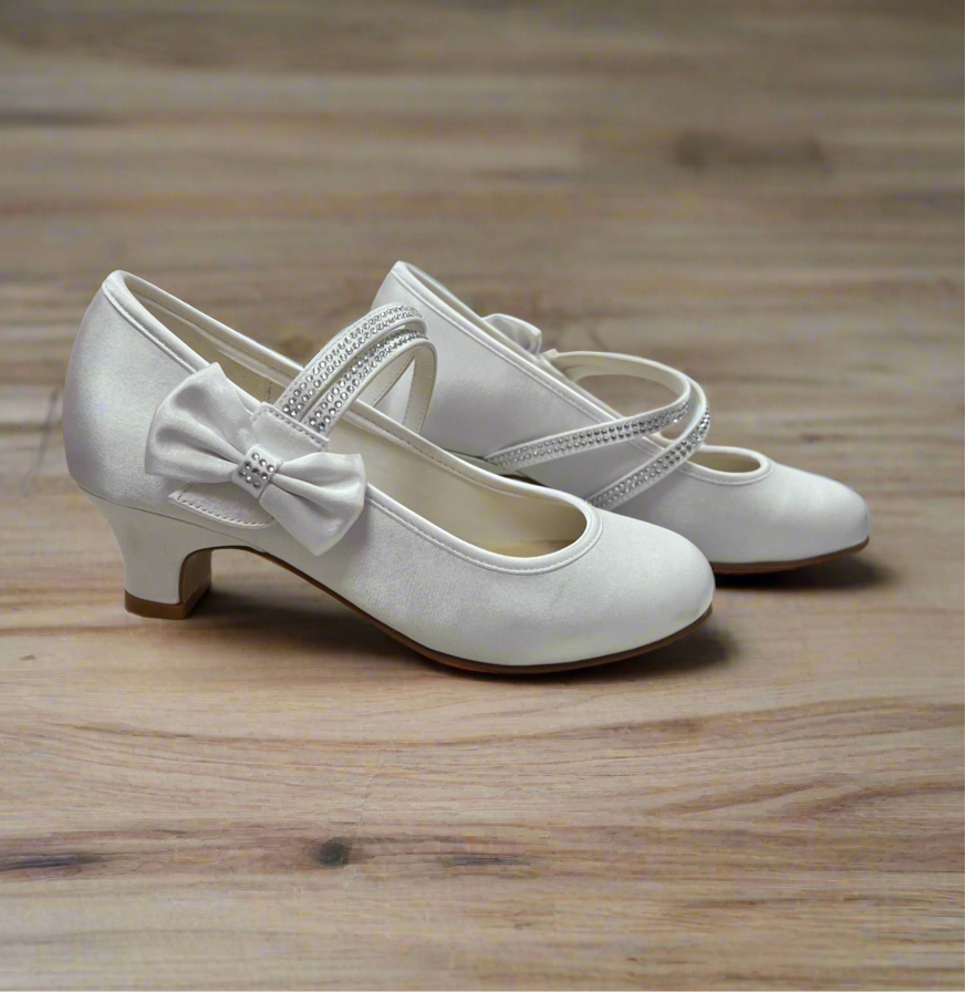 Side strap with bow communion shoes