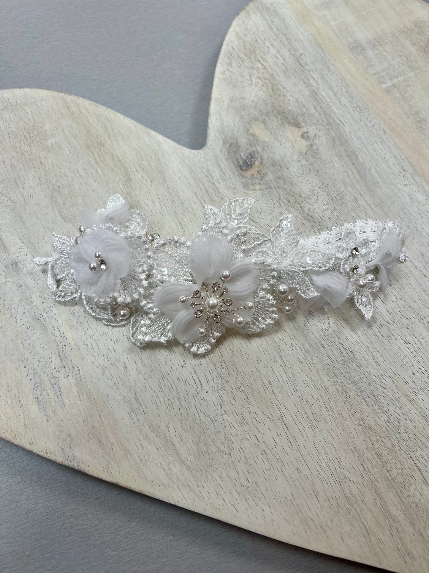 HB3901 christening headband