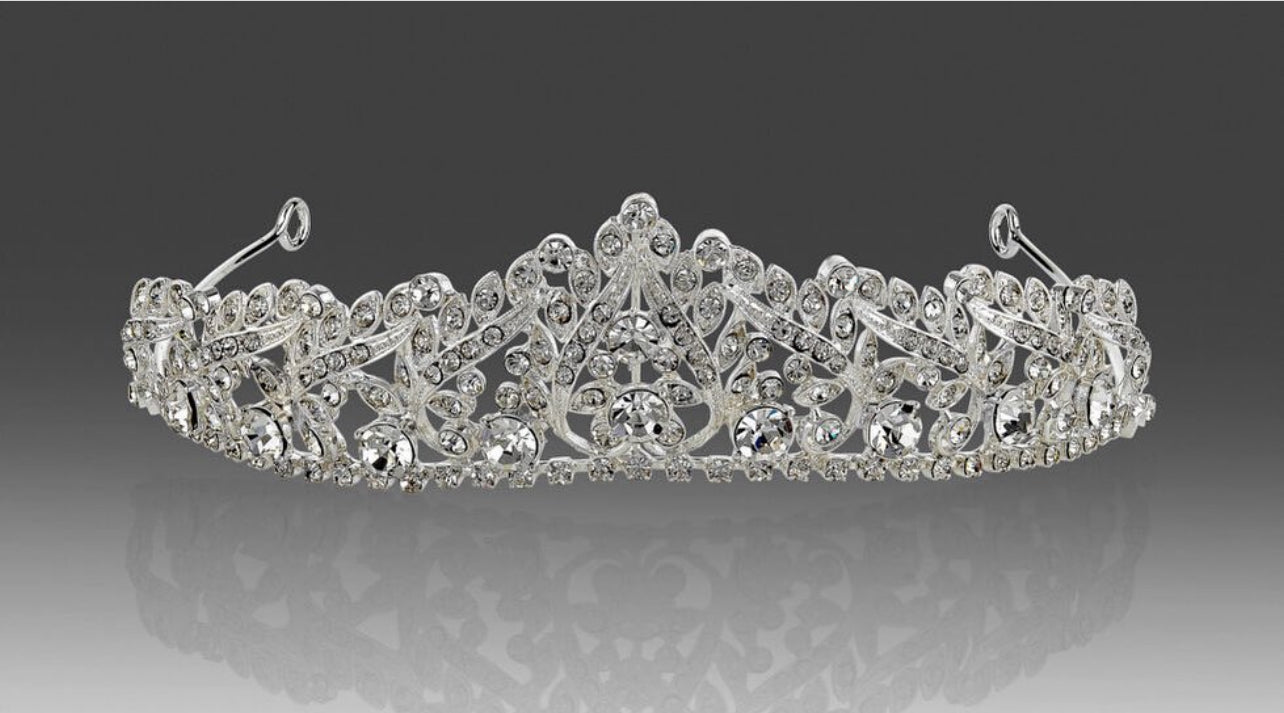 Girls Tiara | Catholic Communion Accessories | La Bavetta NYC