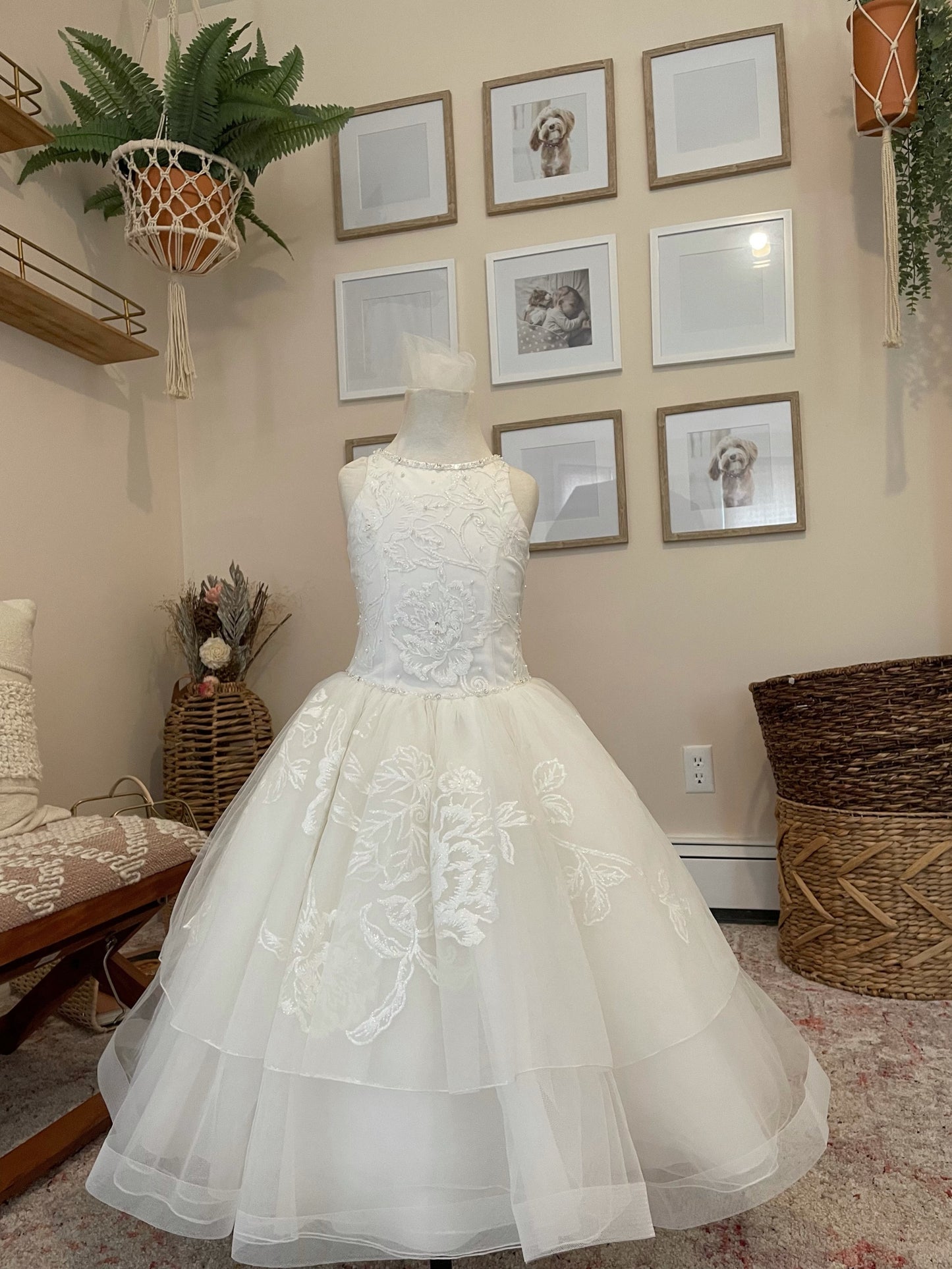 Embroidery Sleeveless Communion Dress | La Bavetta | New York