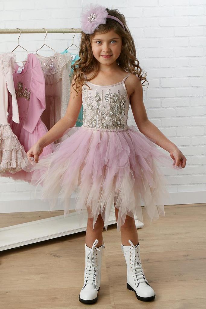 Ooh la la couture Emma,