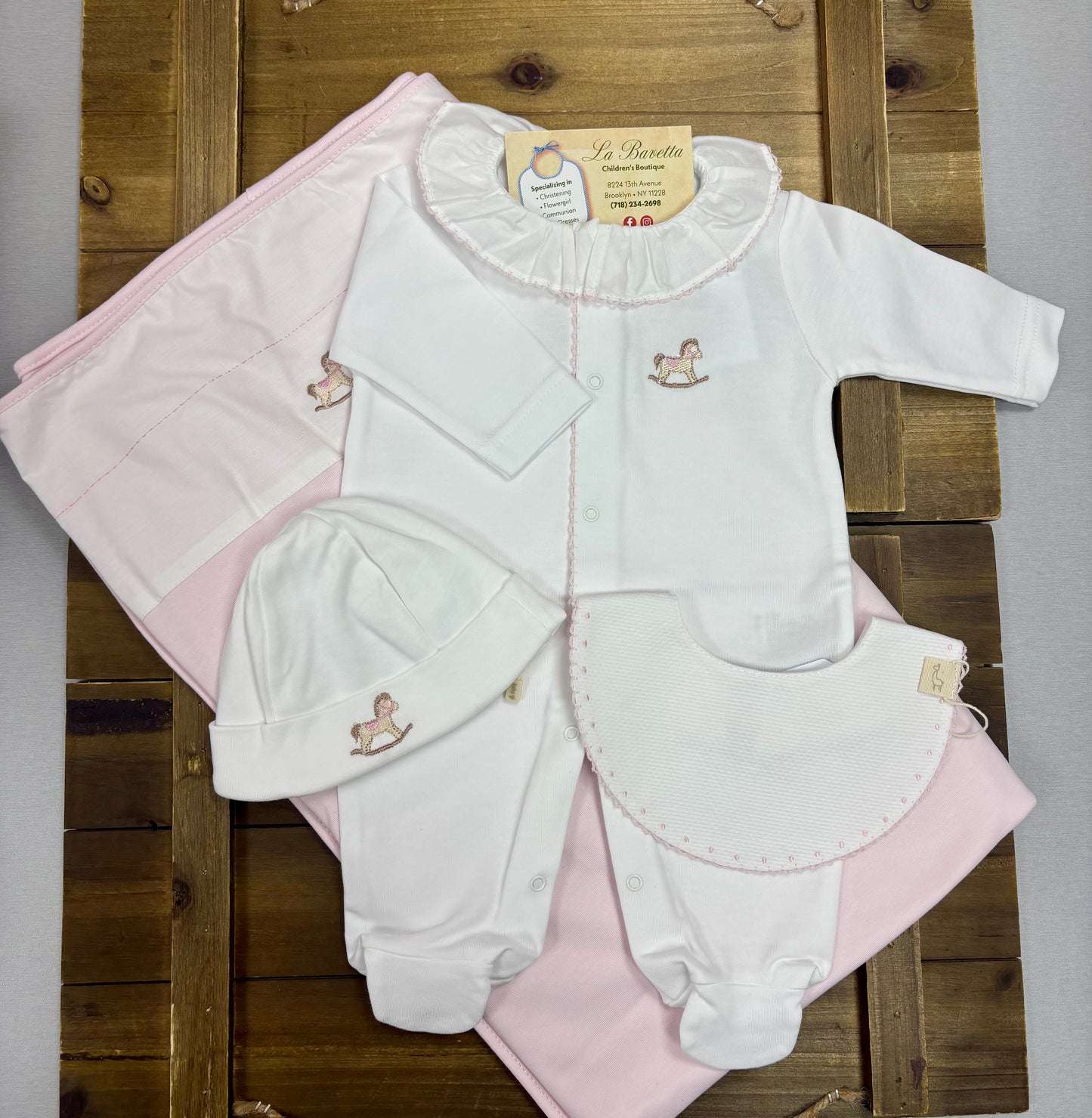 Rocking Horse 5-Piece Layette Set – Pink