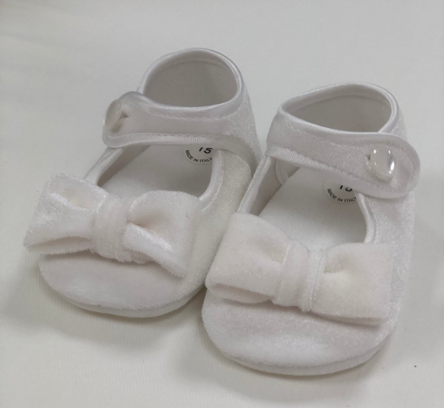White velvet Baby girls shoes