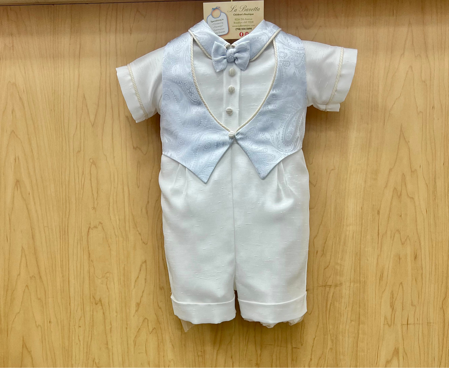 Fabrizio baptism shorts suit with light blue brocade