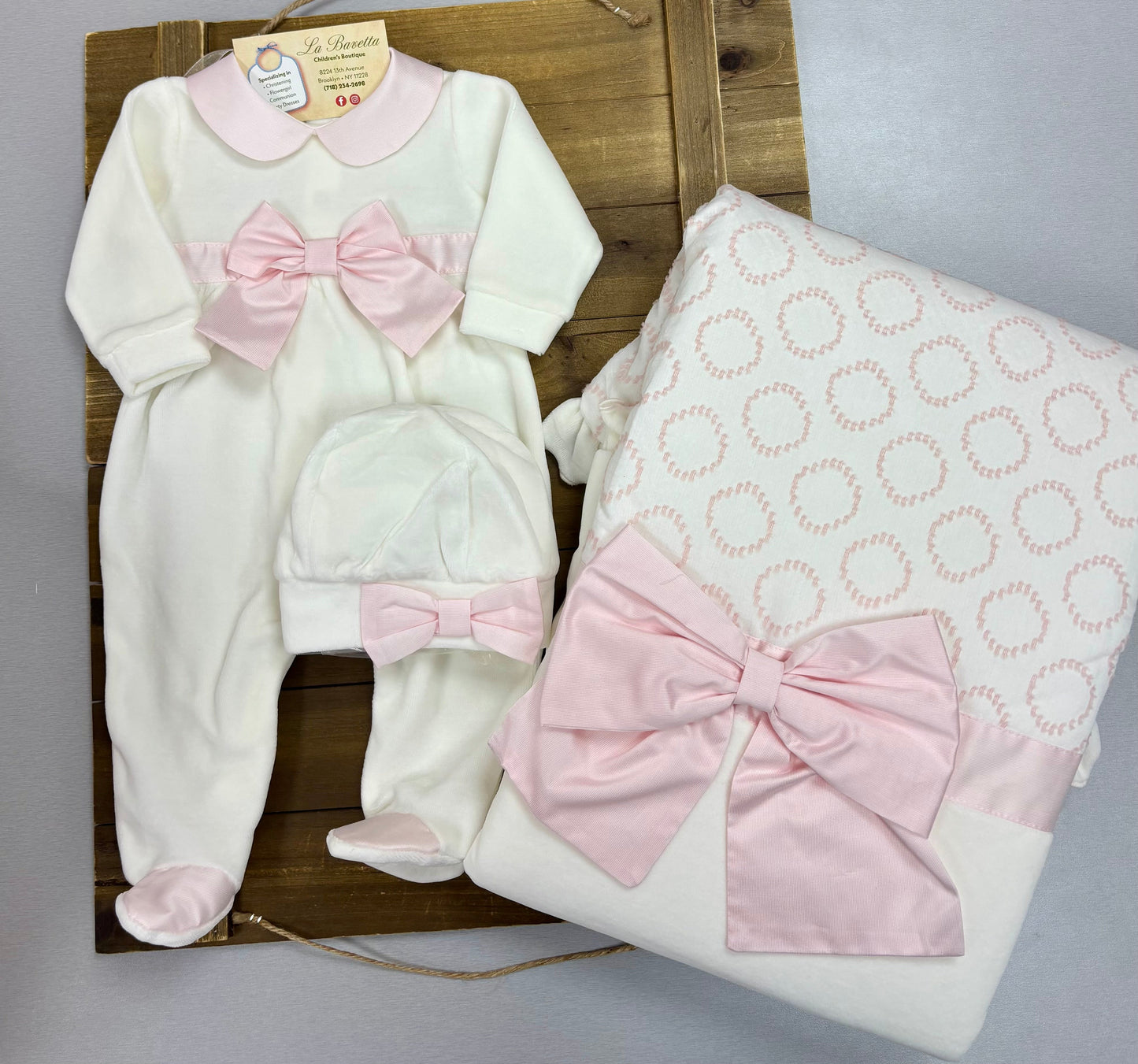Baby Girl White & Pink Velour Take-Home Set with Bow Made In Italy