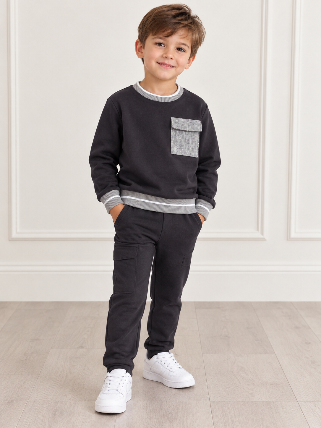 Boys' Contrast Pocket Sweatshirt & Cargo Pants Set Made In Italy