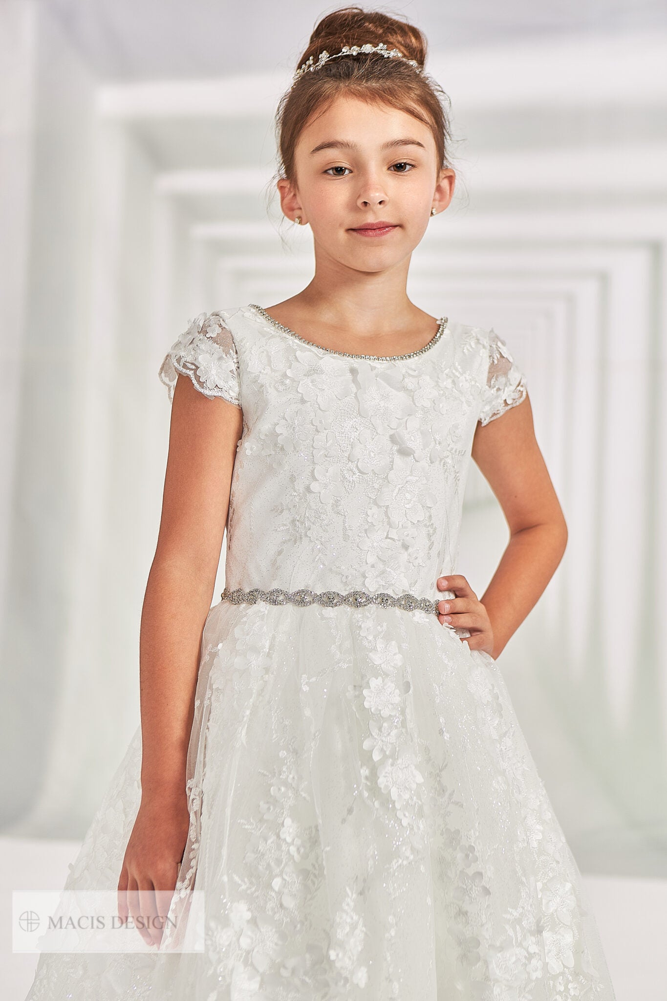 3D flower lace all over dress/ Belt/ Crystal trim neckline.