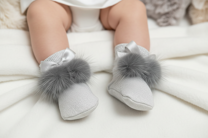 1070M knee high socks with fur Pom Pom