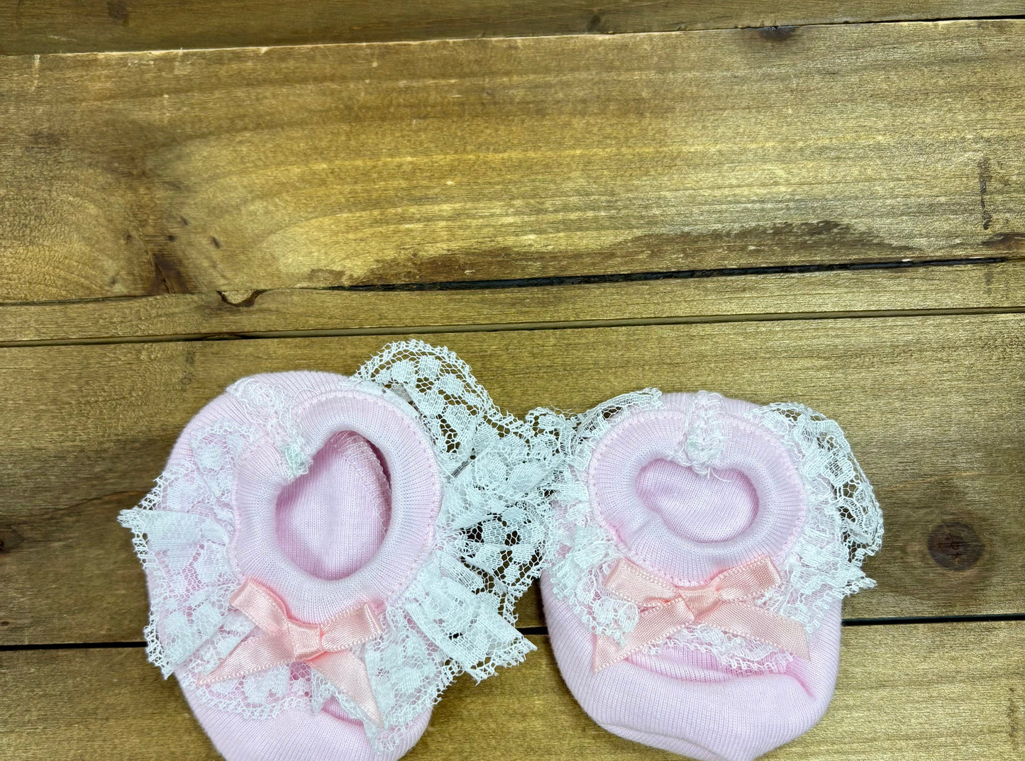 Pink Lace Rose 4-Piece Newborn Gift