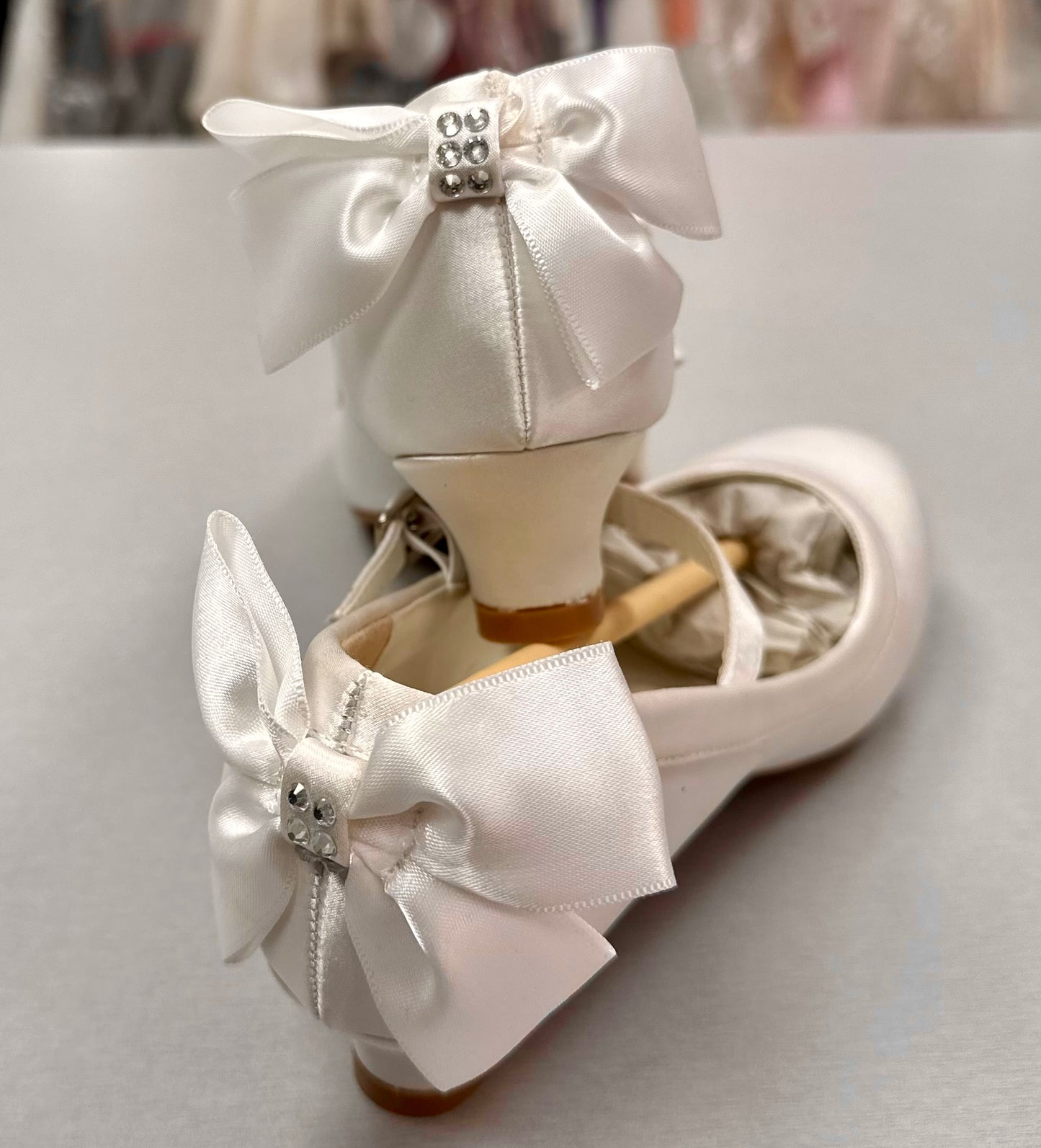 Satin white Communion shoes | Communion Accessories | La Bavetta | NYC