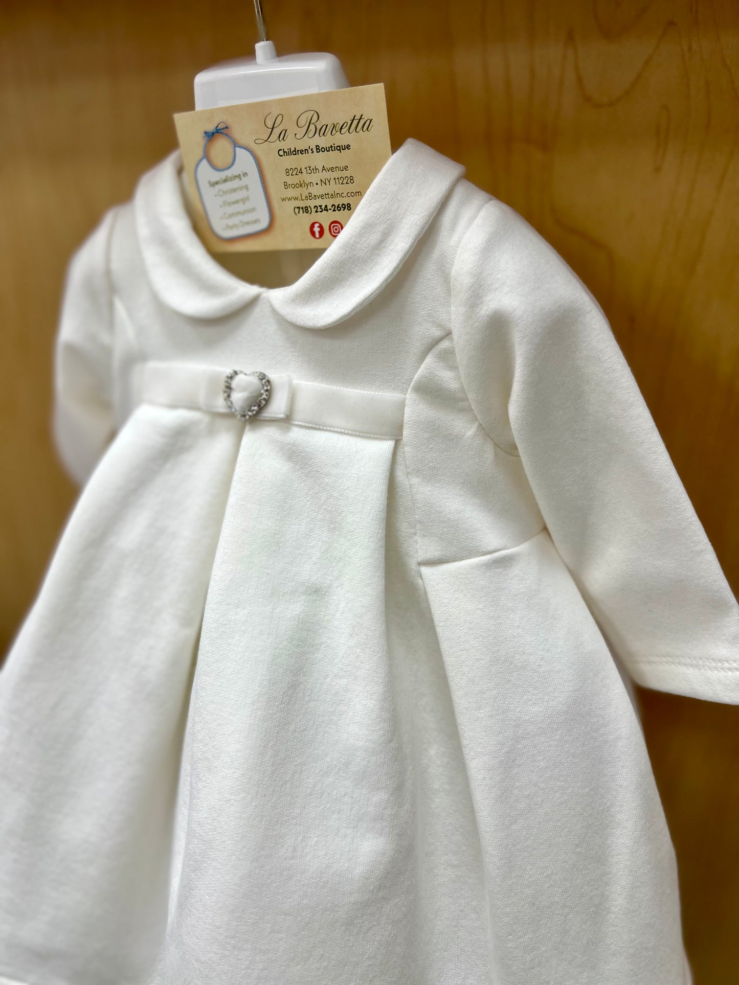 Diamond white elegant dress By Ninnaoh