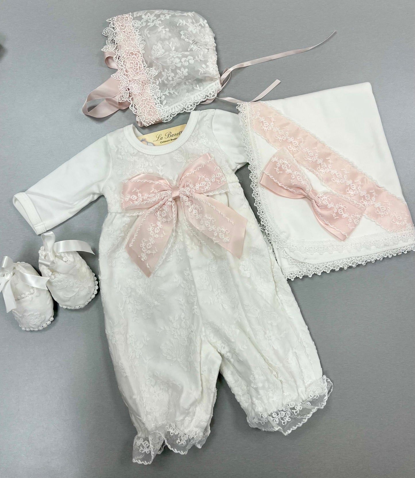 Baby Girls Take me home Set with Bonnet, Blanket & Booties