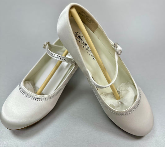 Satin White Shoes | Communion Accessories | La Bavetta Children's Boutique