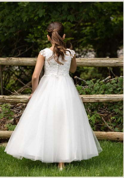 Diamond White Cap Sleeve Venise Lace
Communion Dress