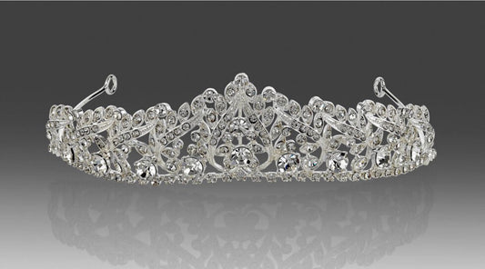 Girls Tiara | Catholic Communion Accessories | La Bavetta NYC