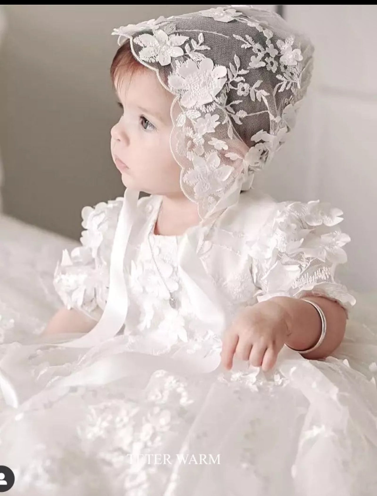 Teter warm B116 christening Gown