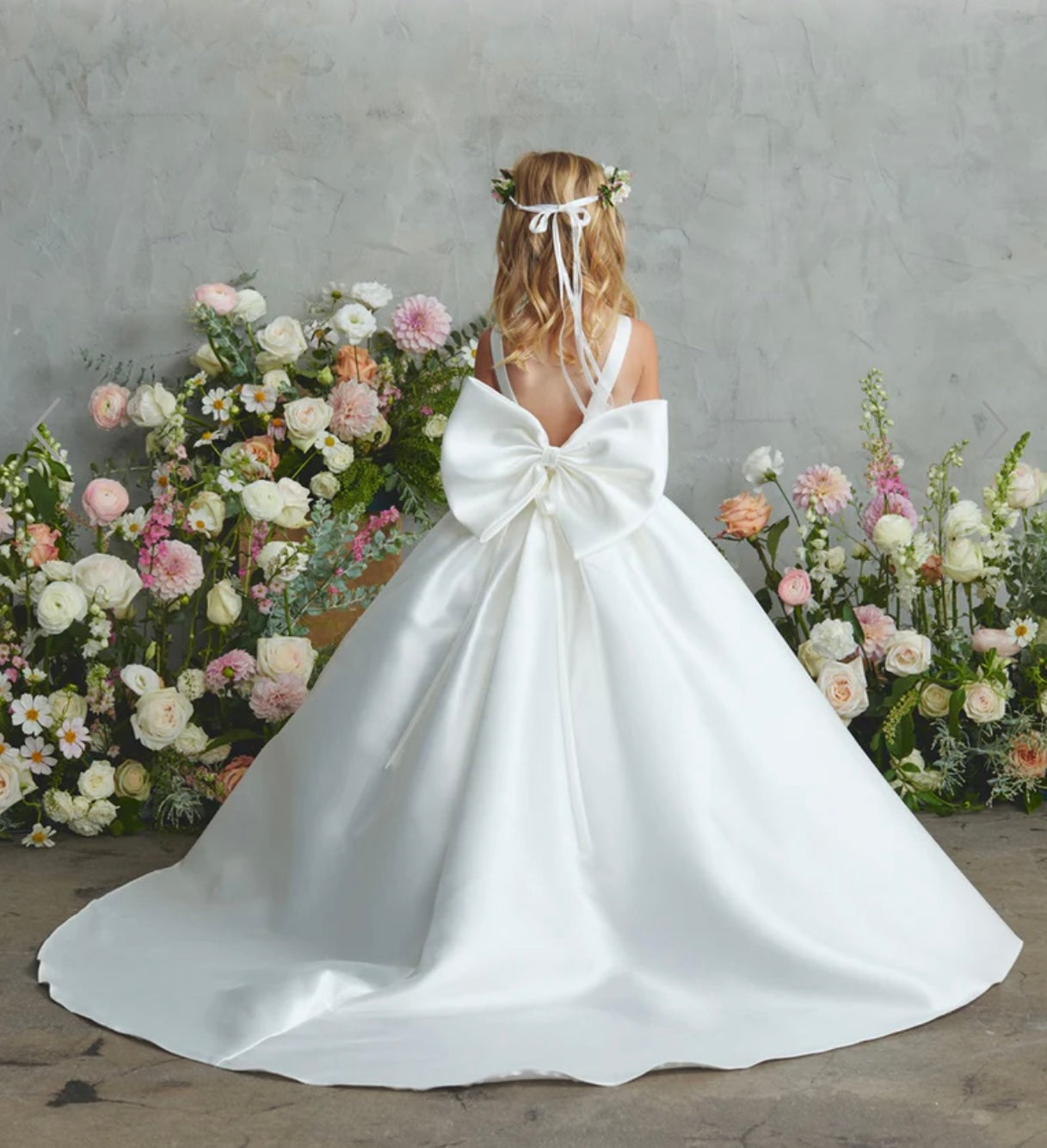 Micado Flower girl Dress with train and big bow 4 / Off White