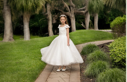 Diamond White off shoulder cap sleeve venice lace first Communion
dress