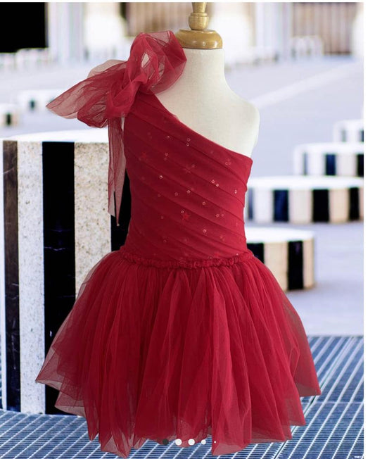 Red One Shoulder Dress | Holiday season | La Bavetta | New York